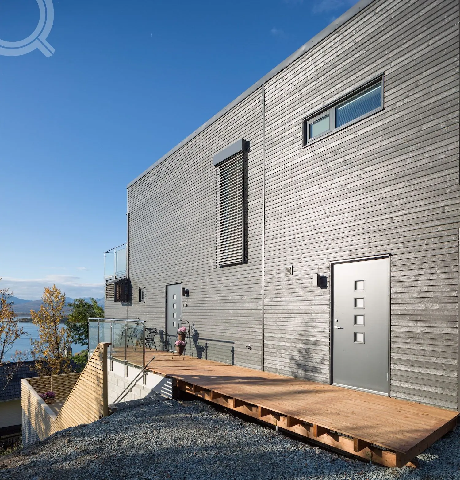 Storbakkvegen — Double house, Tromsø, Norway — photo 2